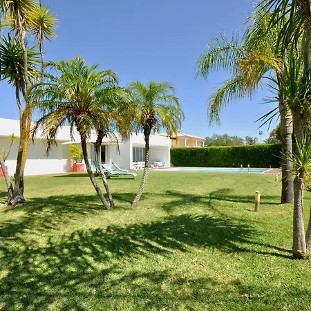 Fantastic Luxury Pool Facing Golf Course Villa Quarteira